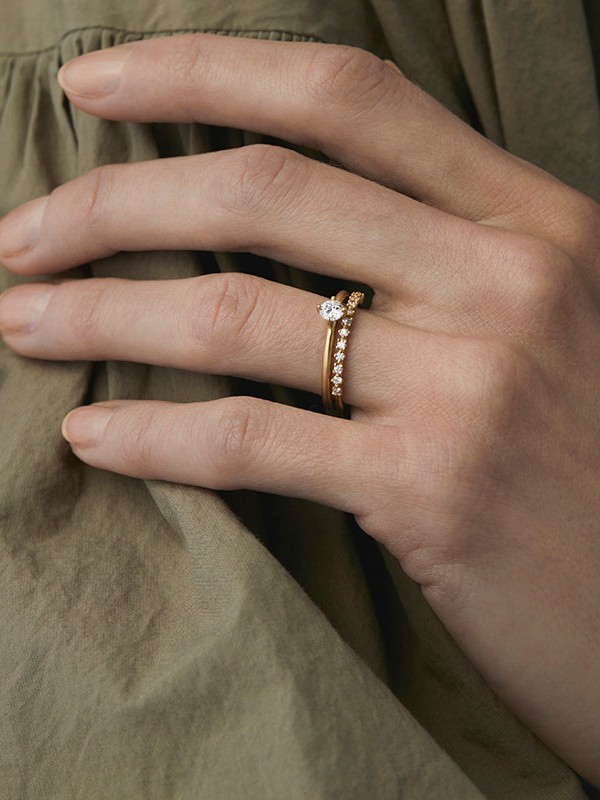 4mm White Diamond Noble Ring
