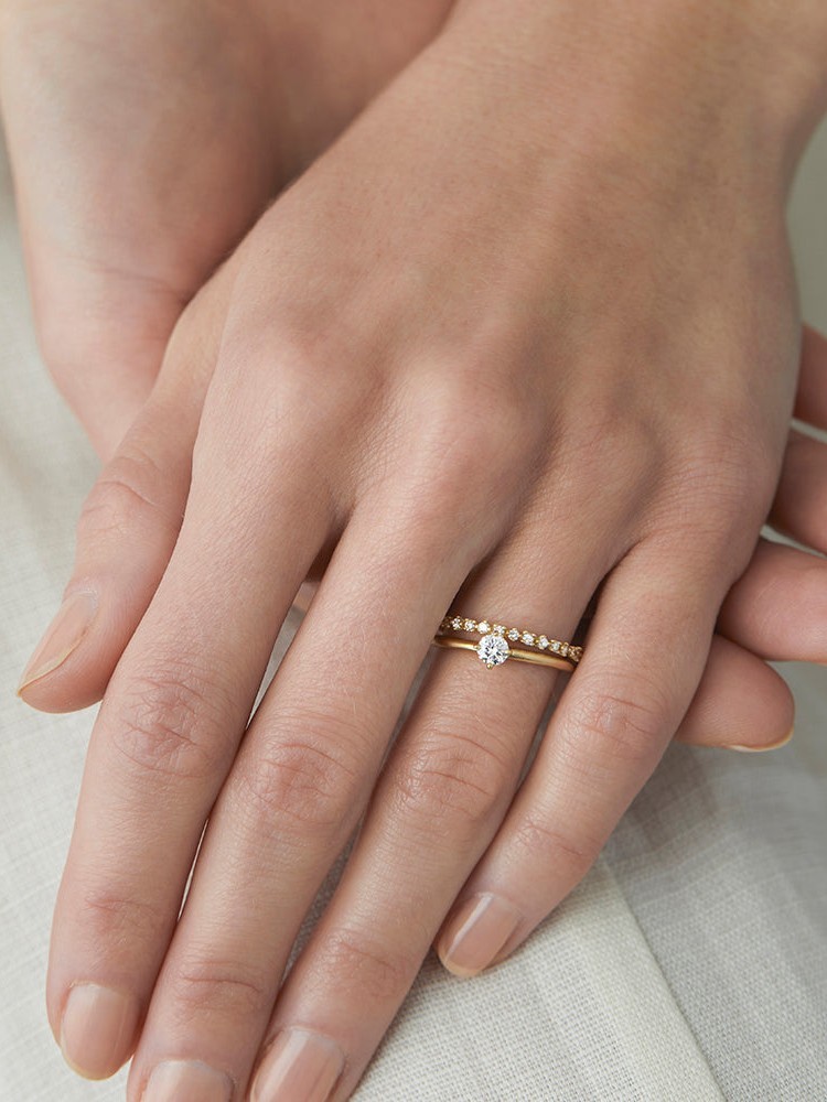 4mm White Diamond Noble Ring