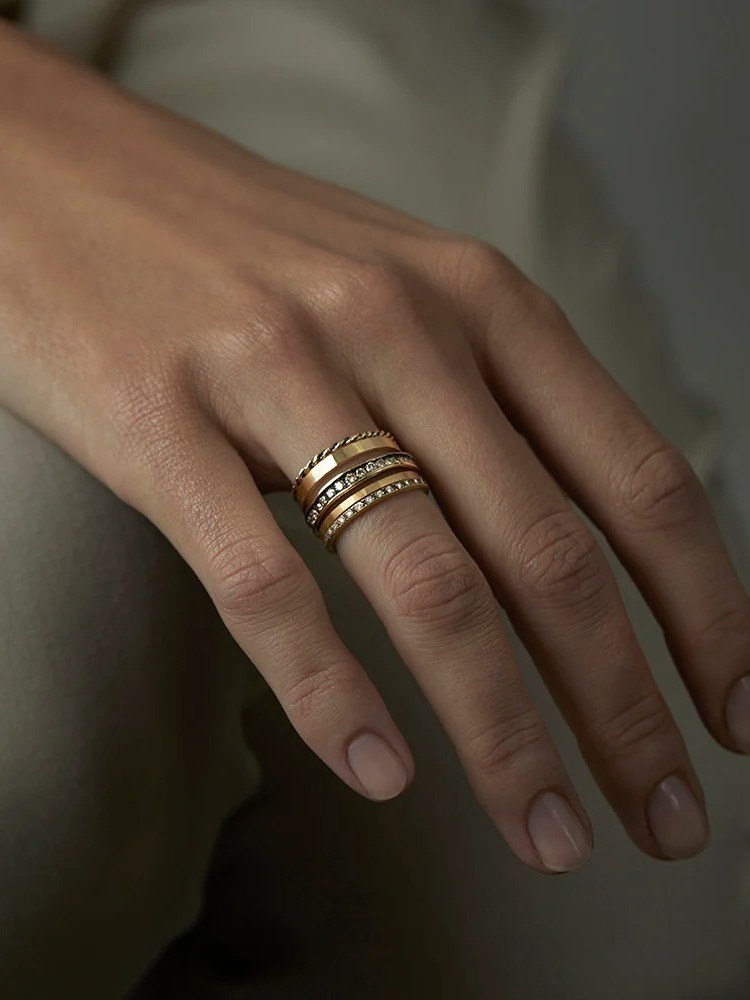 Brown diamond absolute band