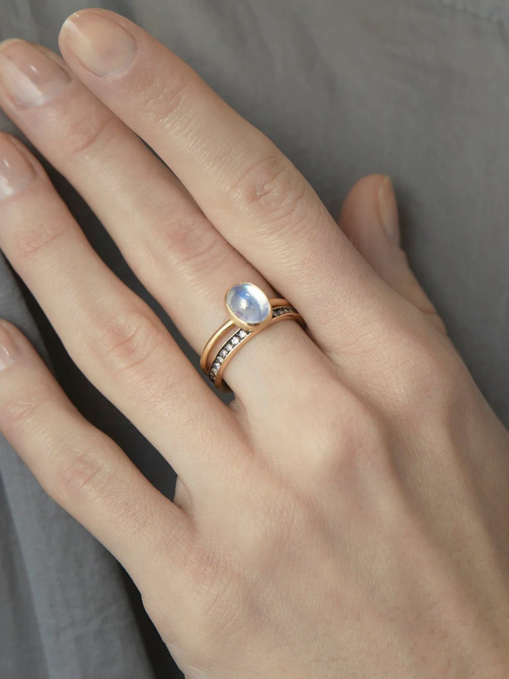 Brown diamond absolute band