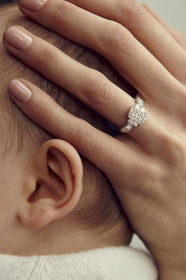 Metropolis ring yellow gold