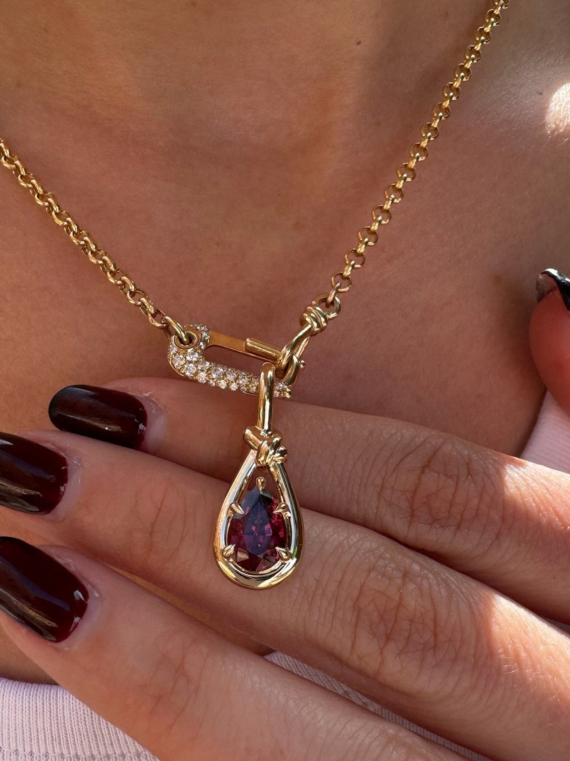 Rose Tourmaline Boa Vivid Charm (2.68ct)