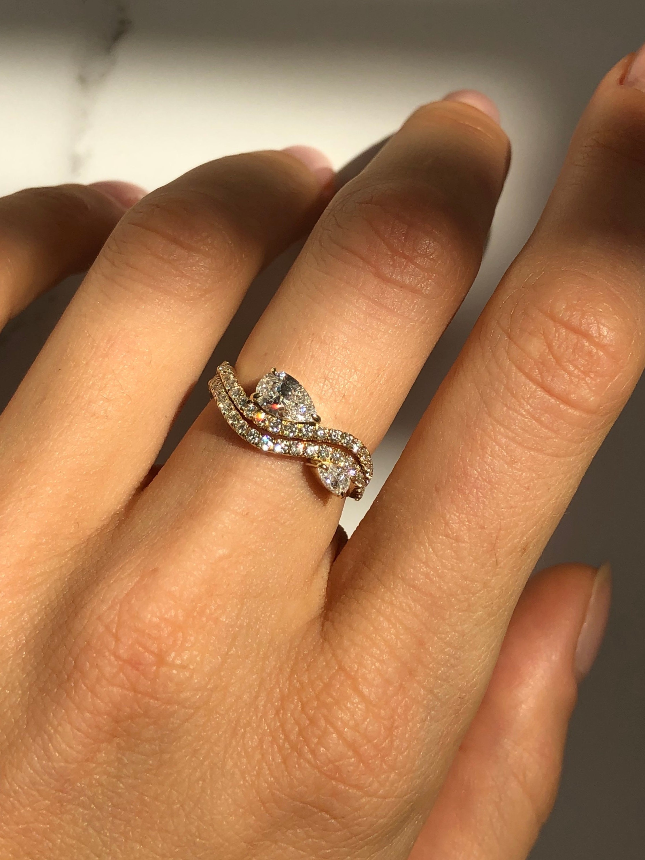 Meander Ring