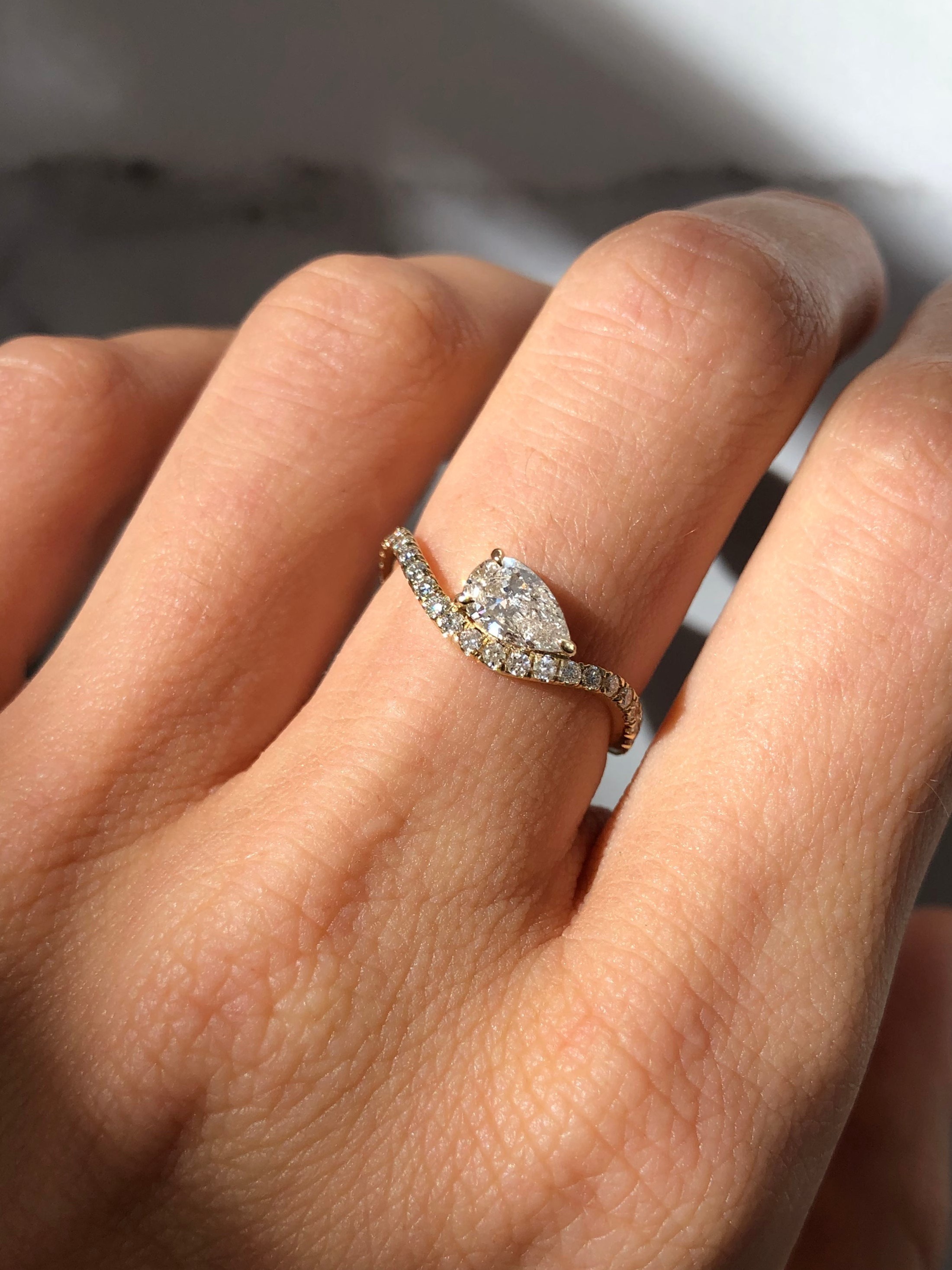 Meander Ring